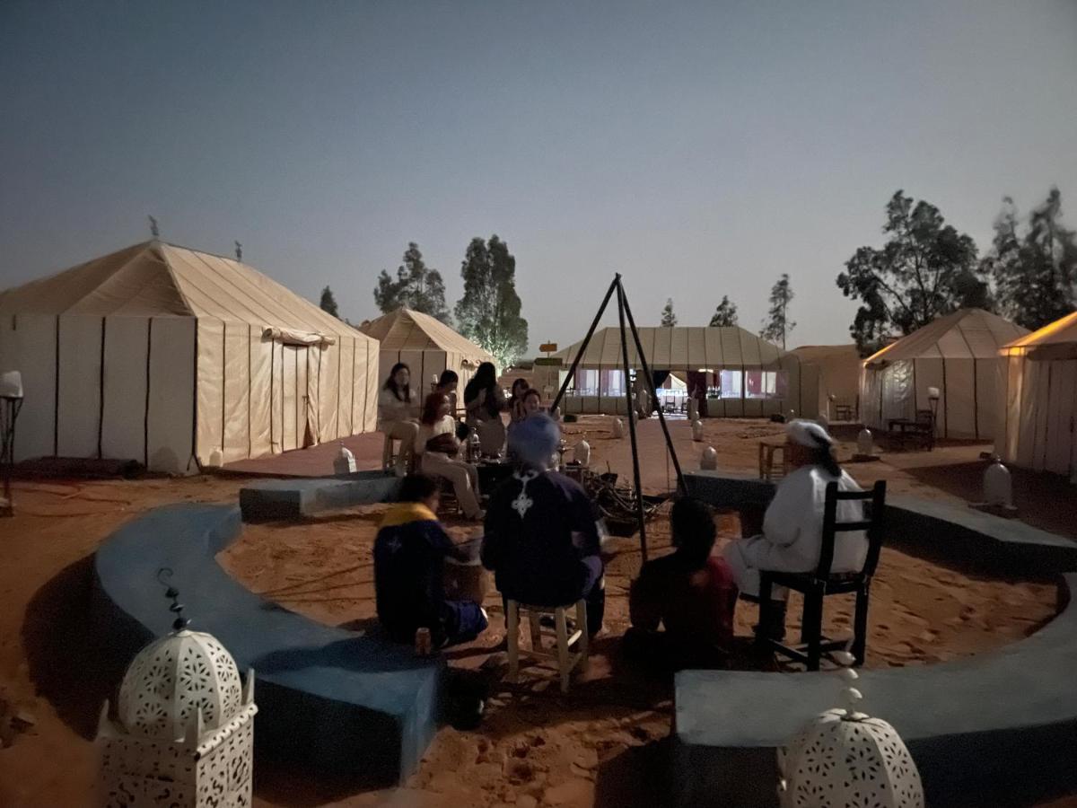 Merzouga Paradise Luxury Camp ภายนอก รูปภาพ