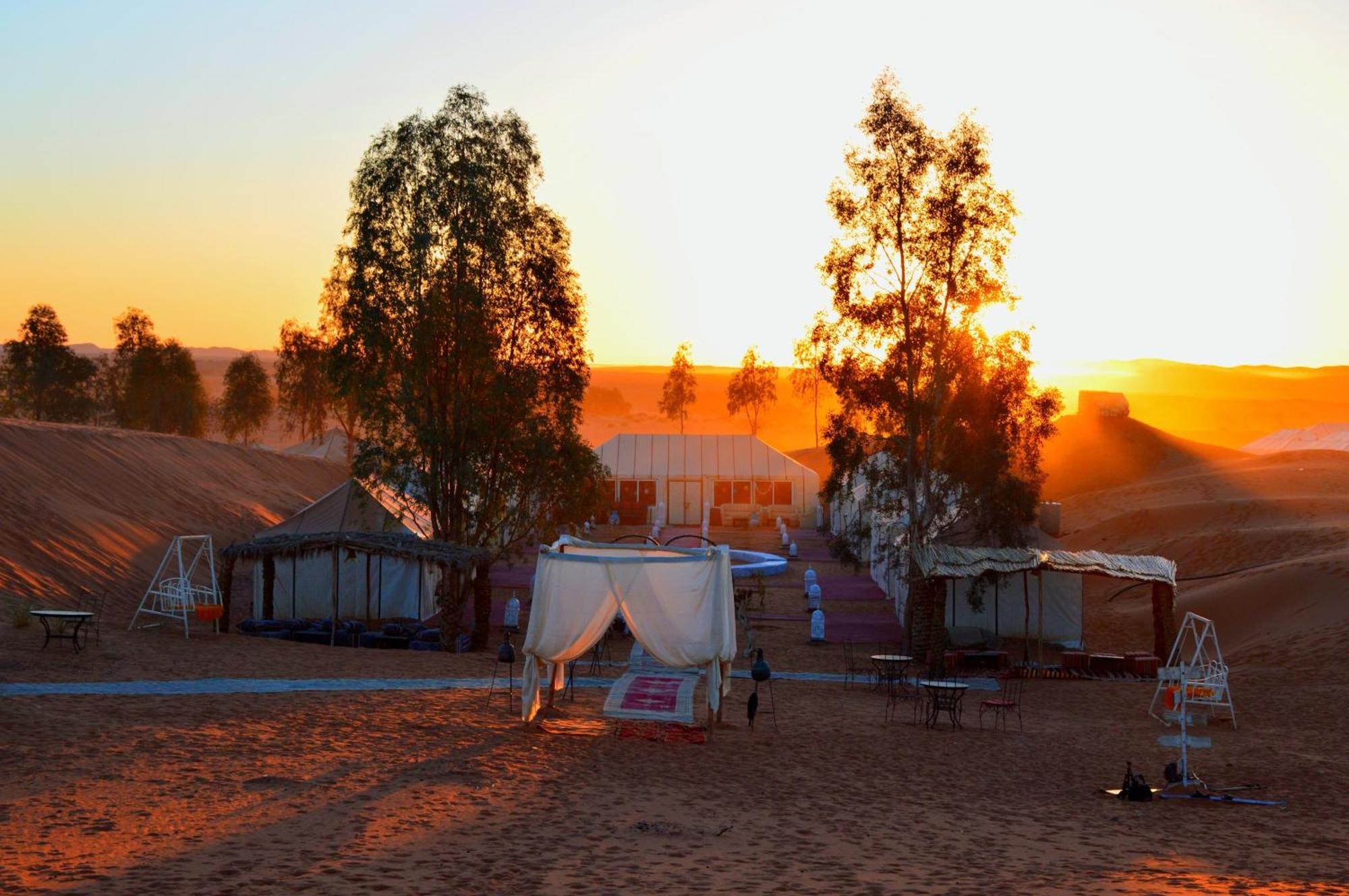 Merzouga Paradise Luxury Camp ภายนอก รูปภาพ