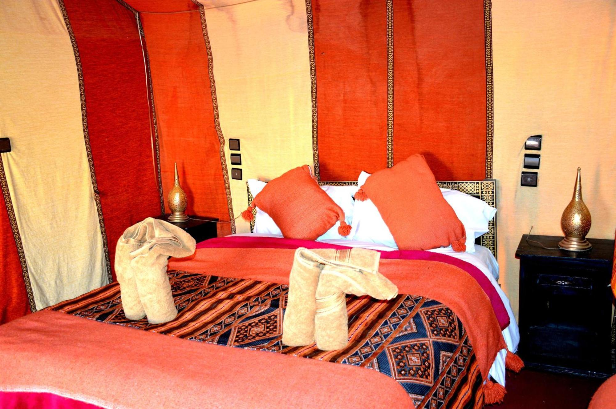 Merzouga Paradise Luxury Camp ภายนอก รูปภาพ