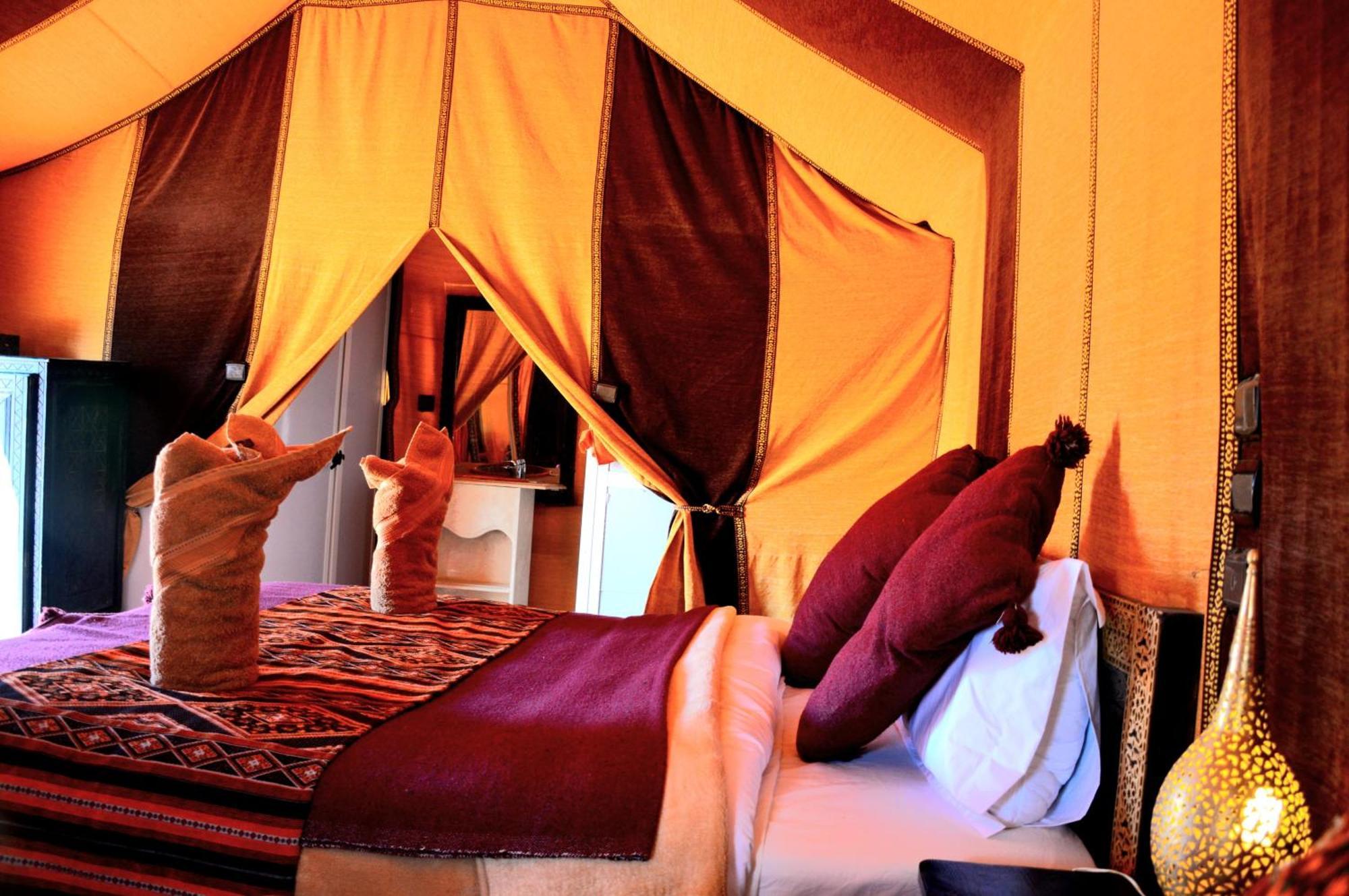 Merzouga Paradise Luxury Camp ภายนอก รูปภาพ