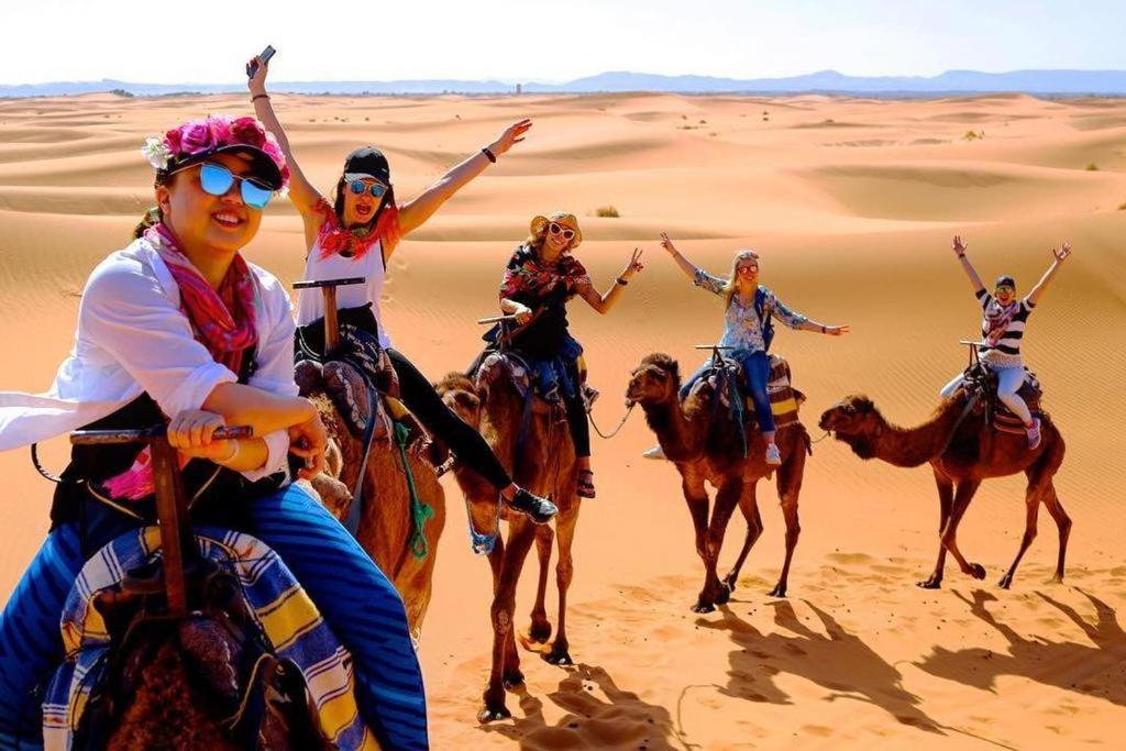 Merzouga Paradise Luxury Camp ภายนอก รูปภาพ