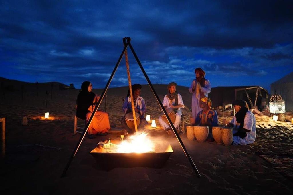 Merzouga Paradise Luxury Camp ภายนอก รูปภาพ