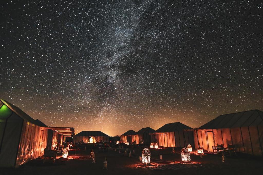 Merzouga Paradise Luxury Camp ภายนอก รูปภาพ